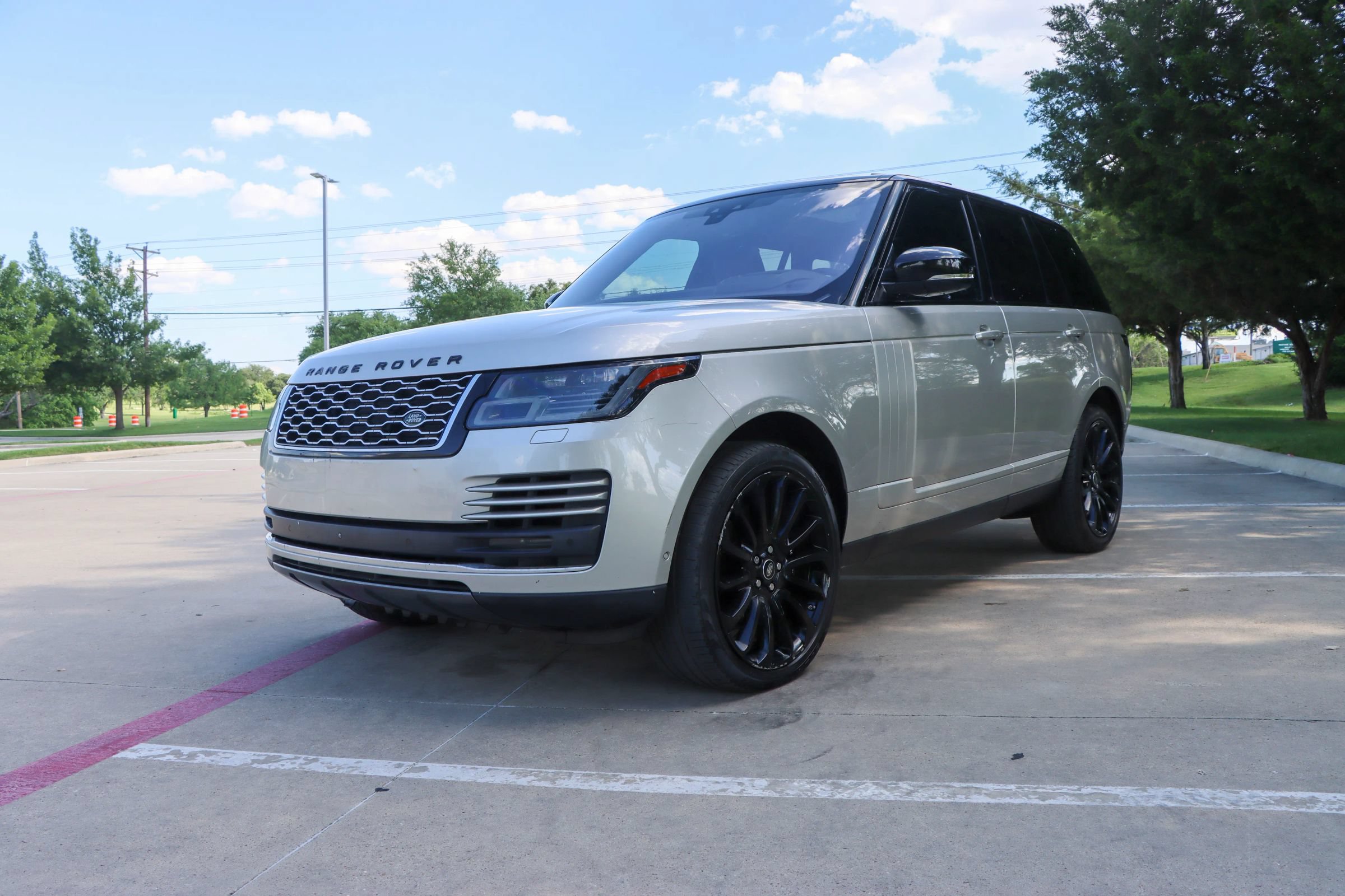 Used 2019 Land Rover Range Rover HSE AWD/4WD image 3