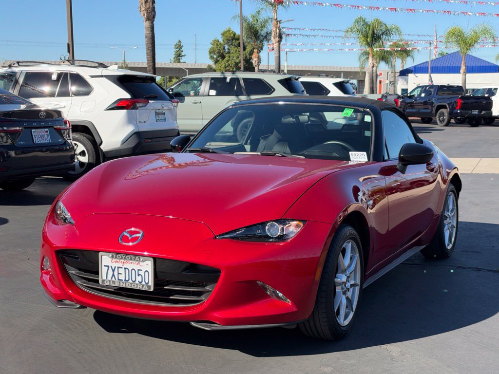 Used 2016 MAZDA MX-5 Miata Sport RWD image 4