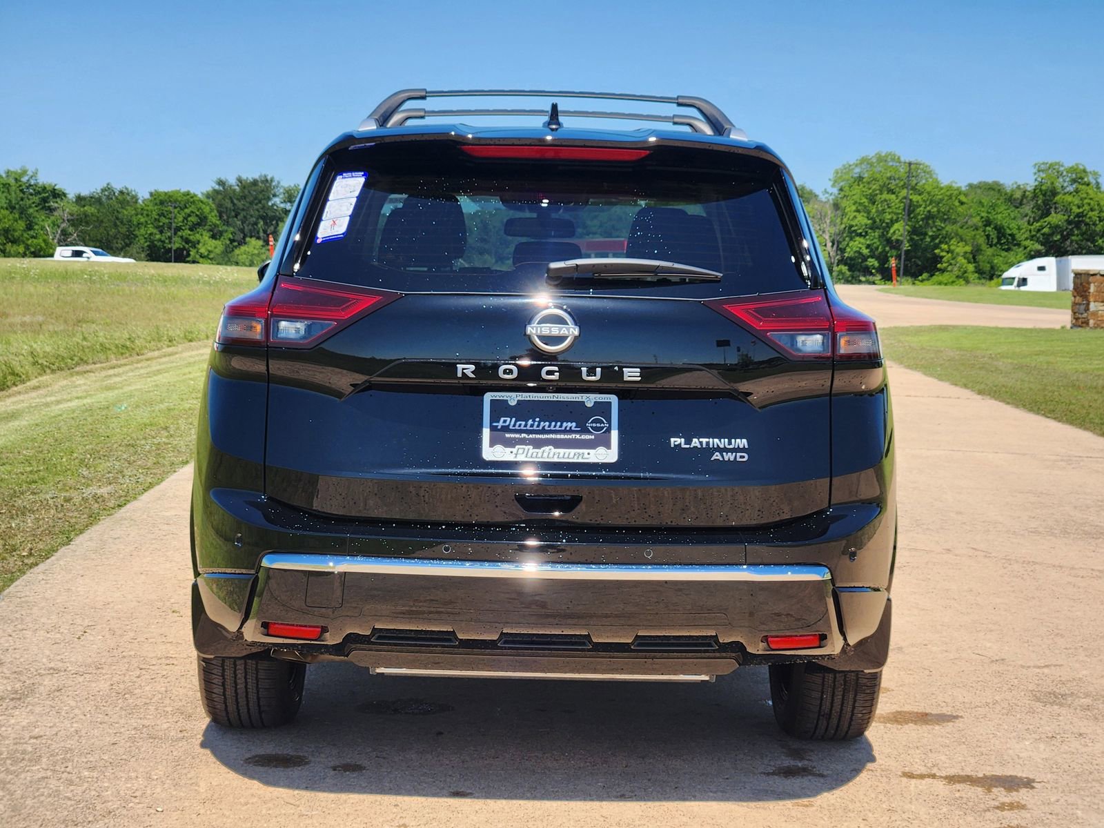 New 2026 Nissan Rogue Platinum AWD/4WD image 8
