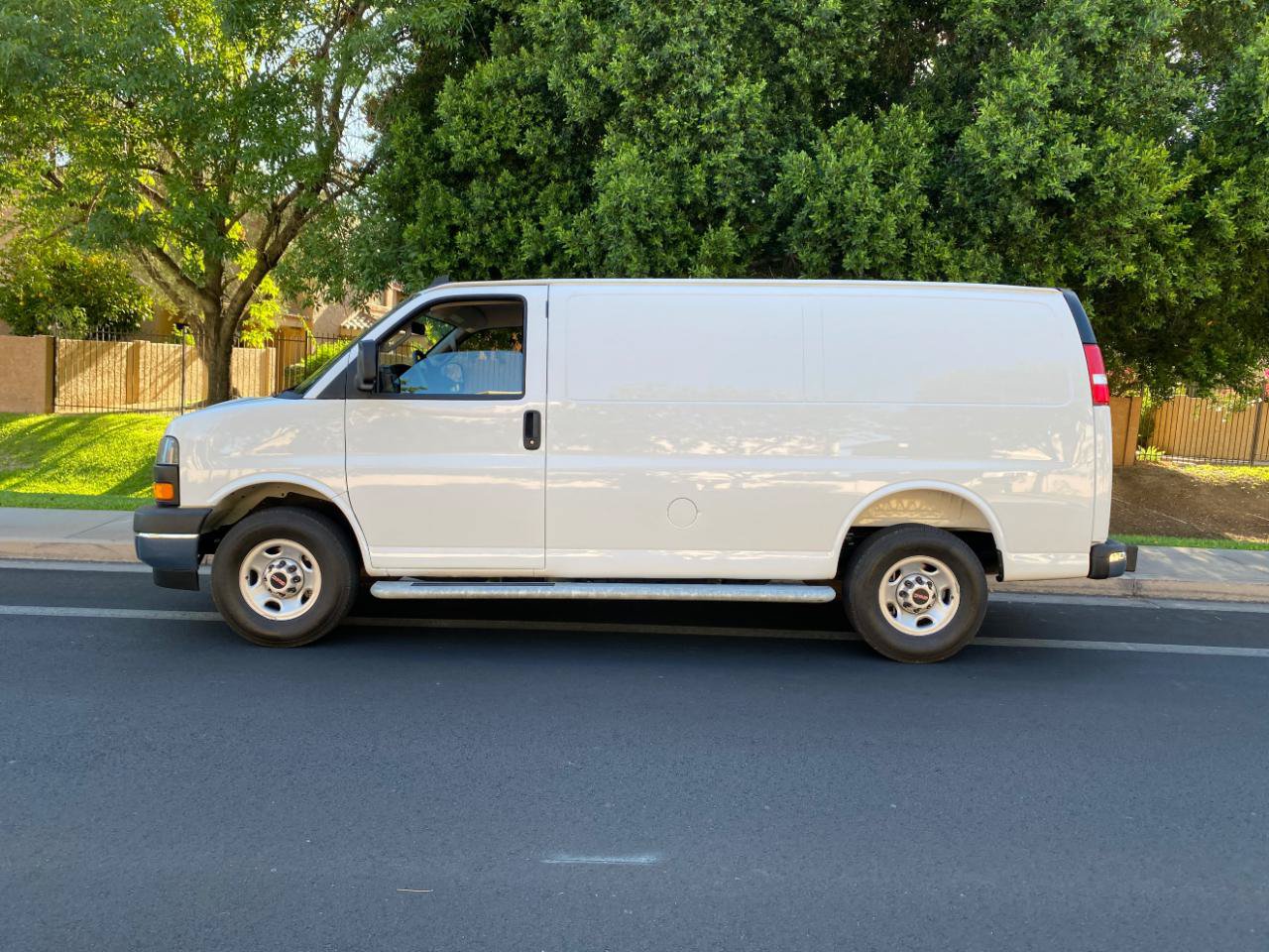 Used 2025 GMC Savana 2500 w/ Driver Convenience Package RWD image 39