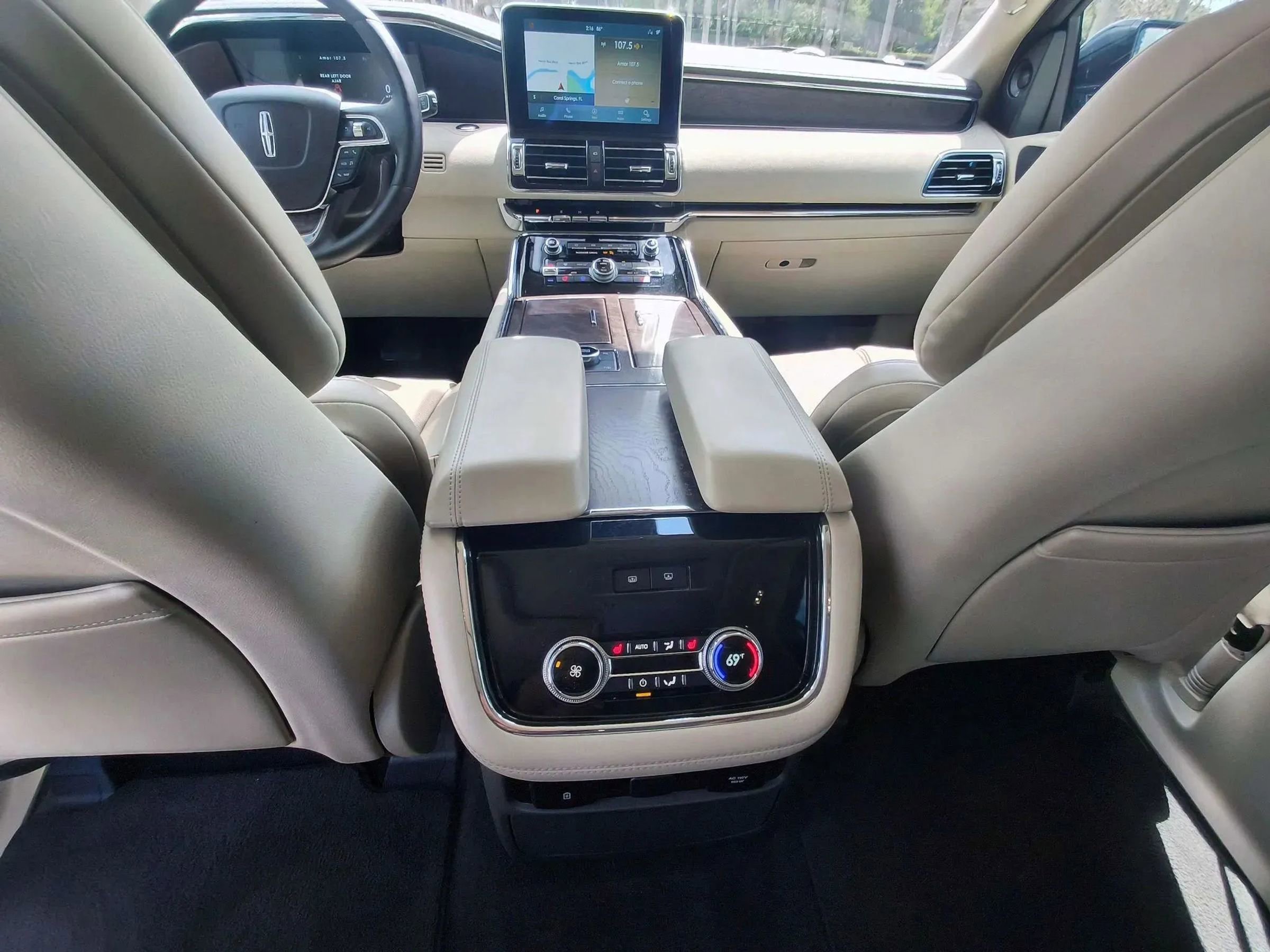 Used 2020 Lincoln Navigator Reserve w/ Equipment Group 201A Reserve RWD image 32