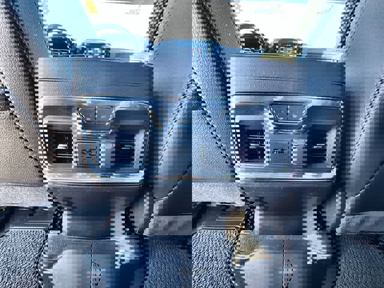 Used 2021 GMC Sierra 2500 Denali w/ Denali Ultimate Package image 22