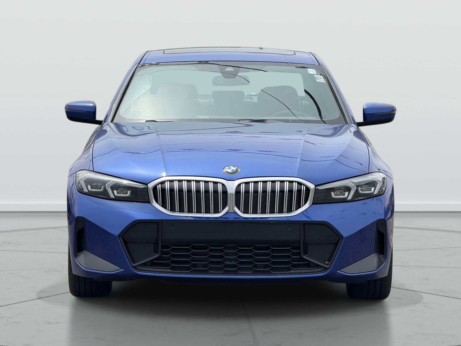 Used 2026 BMW 330i xDrive Sedan AWD/4WD image 2