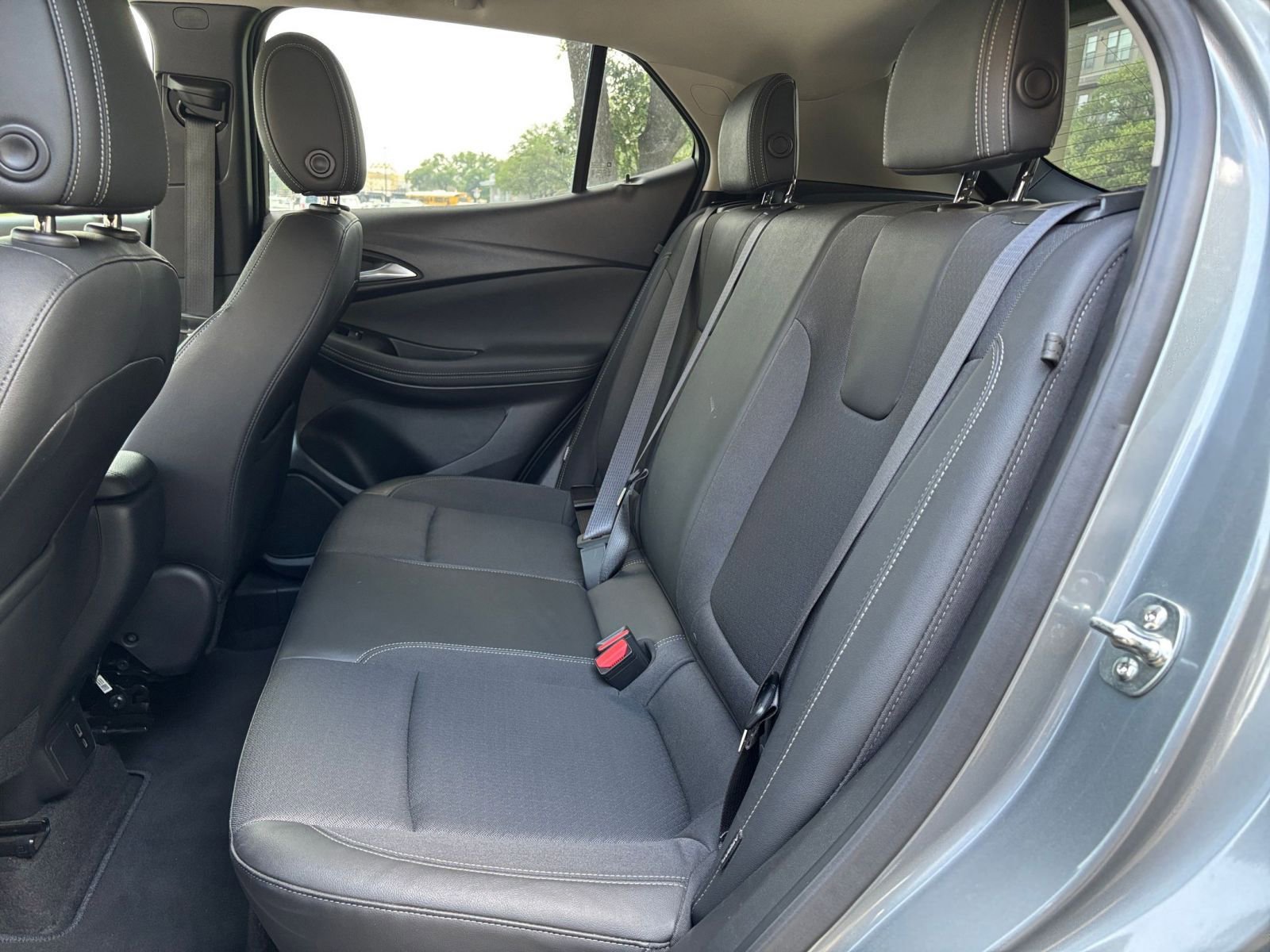 Used 2025 Buick Encore GX Preferred FWD image 21