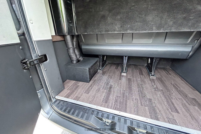 Used 2017 Mercedes-Benz Sprinter 3500 image 91