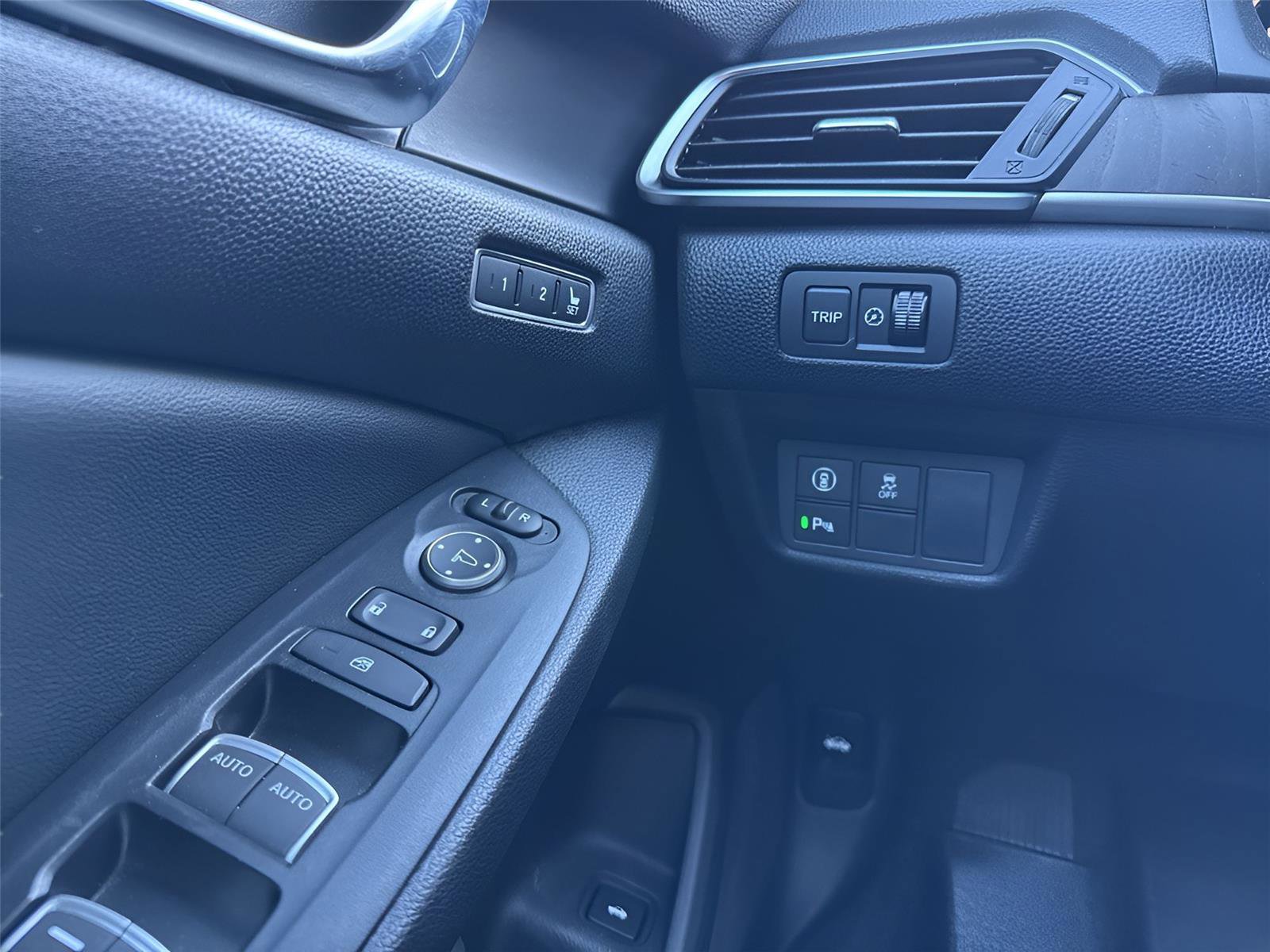 Used 2021 Honda Accord EX-L image 18