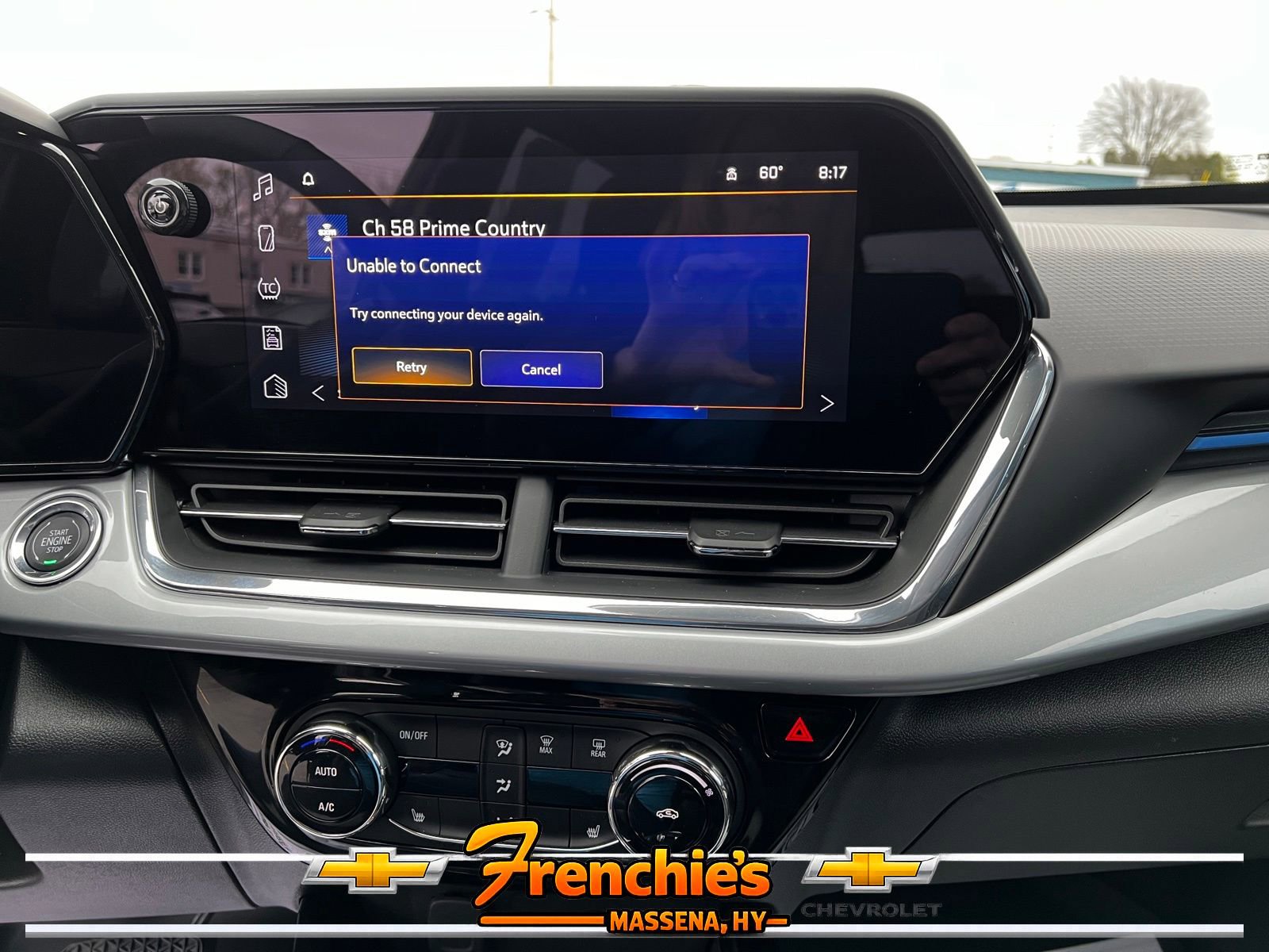 Used 2025 Chevrolet Trax LT w/ LT Convenience Package FWD image 14