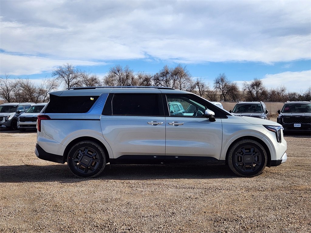 New 2026 Kia Carnival EX image 2