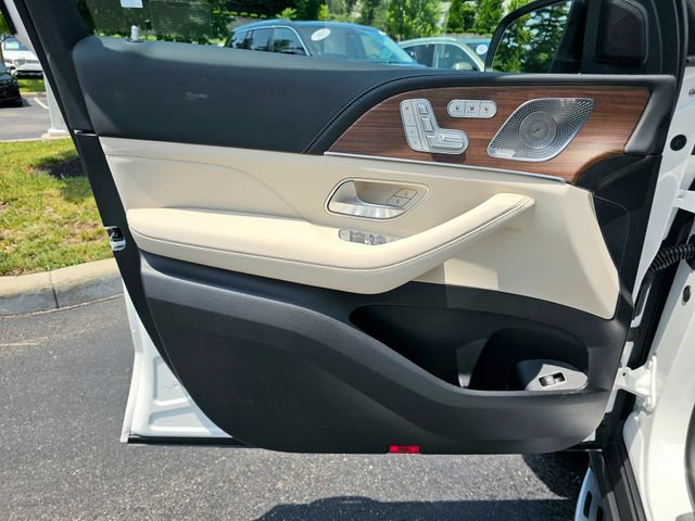 New 2026 Mercedes-Benz GLS 63 AMG 4MATIC image 21