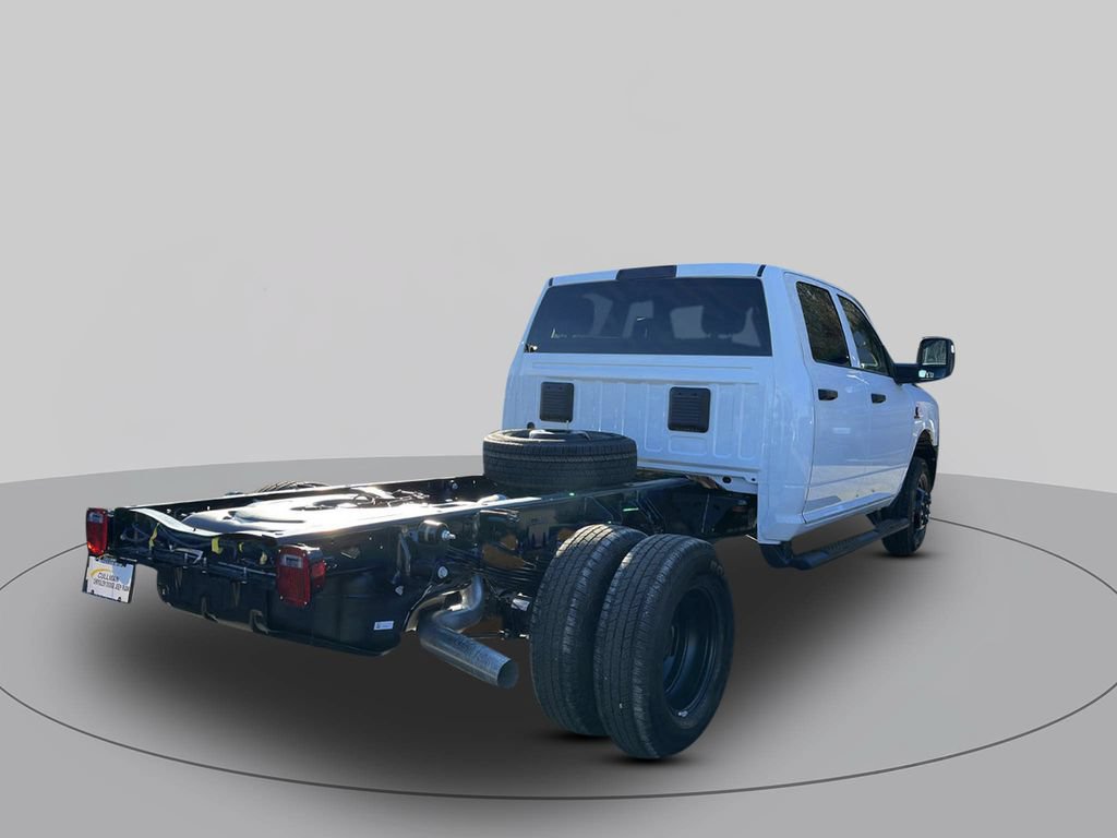 New 2026 RAM 3500 Tradesman AWD/4WD image 3
