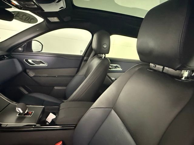 Used 2024 Land Rover Range Rover Velar Dynamic SE image 6