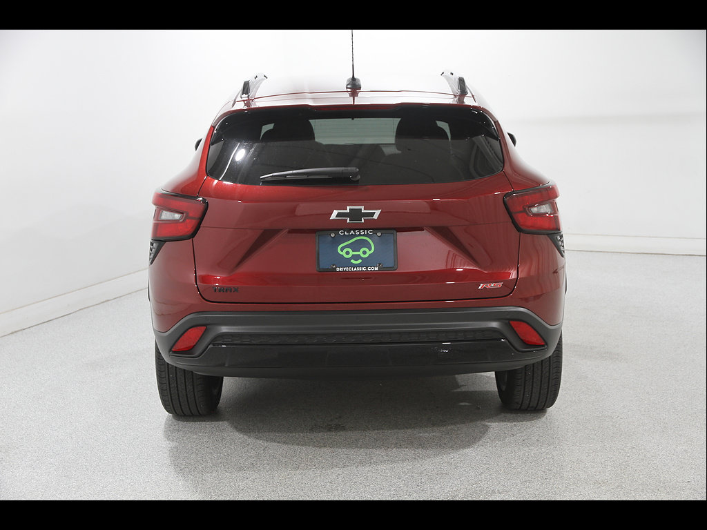 Certified 2025 Chevrolet Trax RS w/ Driver Confidence Package FWD image 19