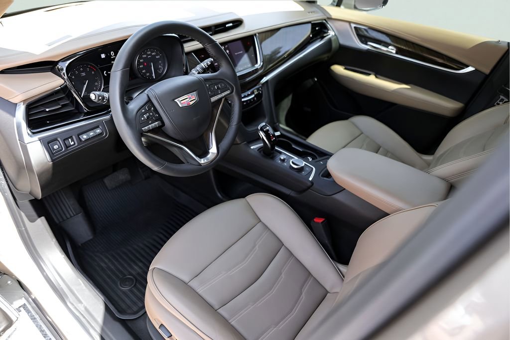 Used 2023 Cadillac XT6 Premium Luxury w/ Platinum Package FWD image 13