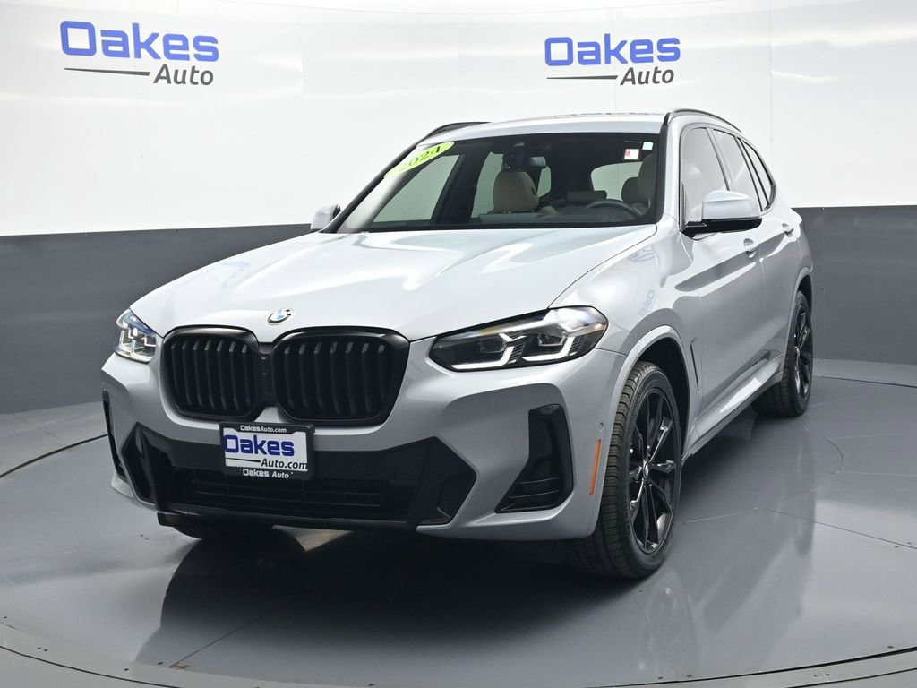 Used 2024 BMW X3 xDrive30i w/ Premium Package image 4