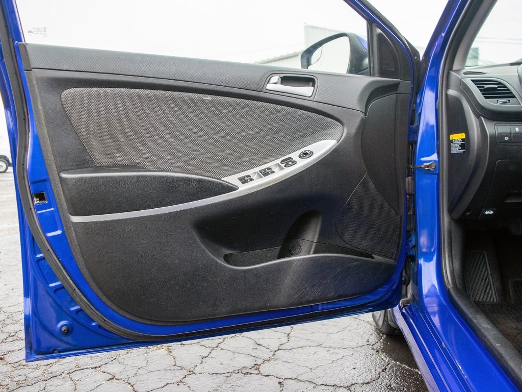 Used 2014 Hyundai Accent GS image 23