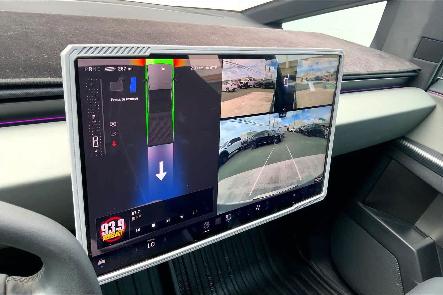 Used 2024 Tesla Cybertruck AWD Crew Cab image 26