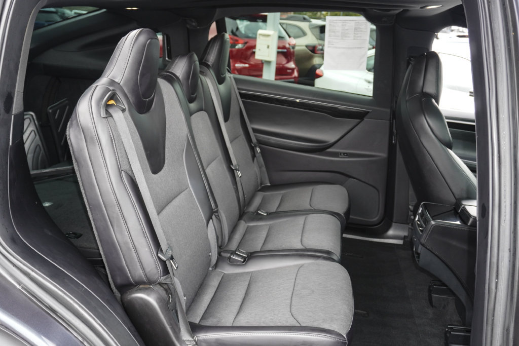 Used 2018 Tesla Model X 75D AWD/4WD image 38