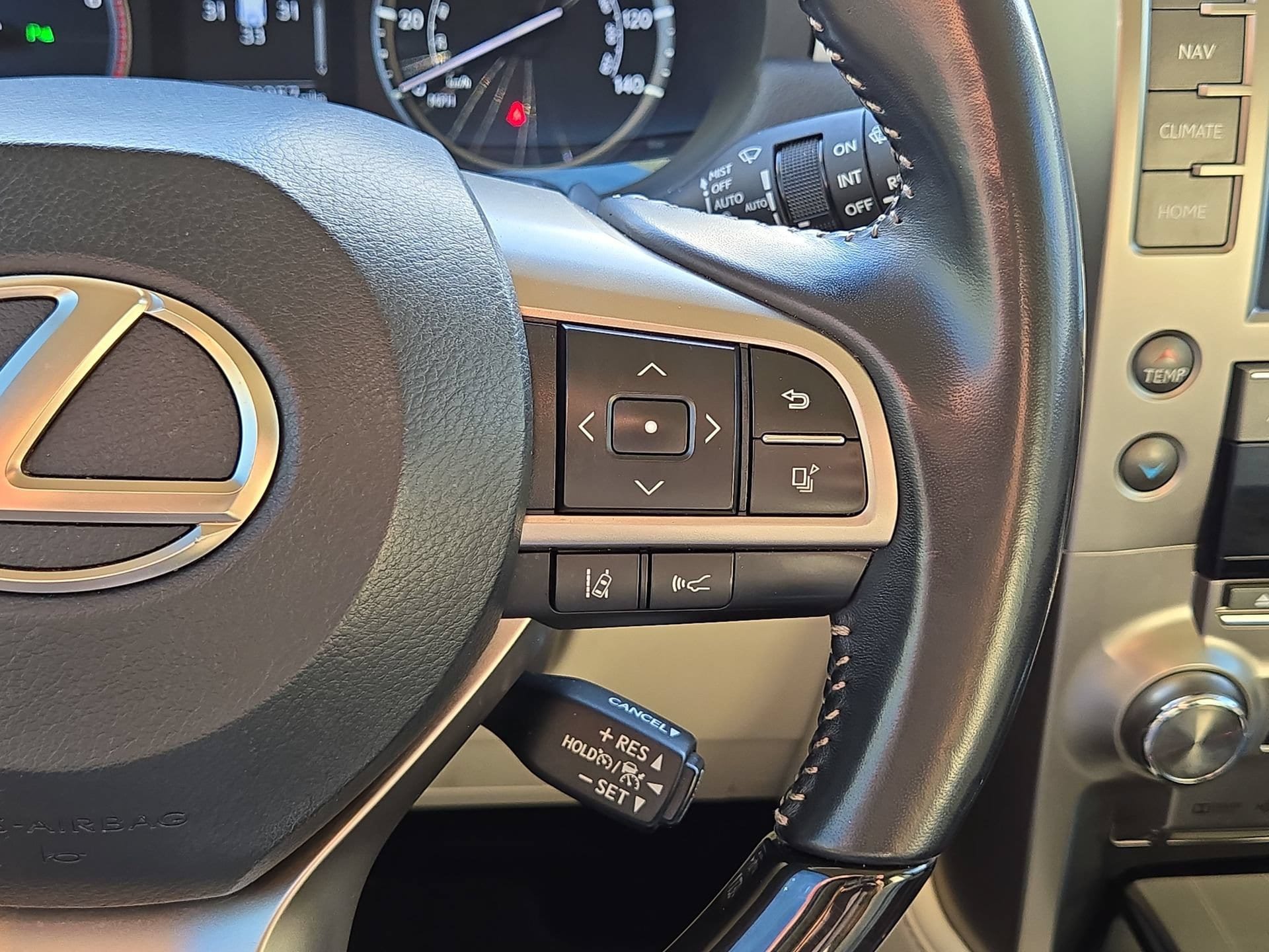 Used 2020 Lexus GX 460 Premium AWD/4WD image 21
