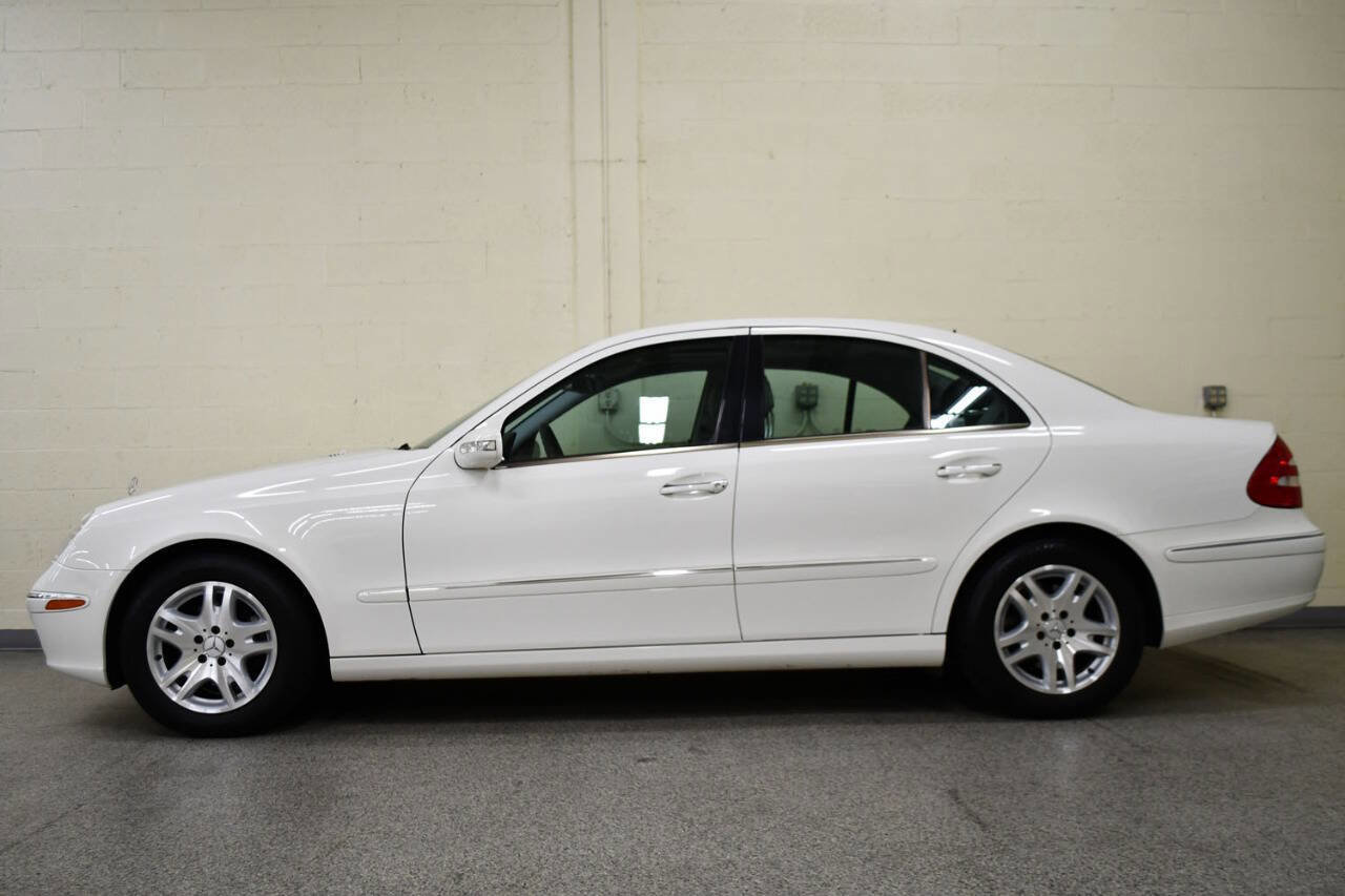 Used 2005 Mercedes-Benz E 320 CDI Sedan image 3