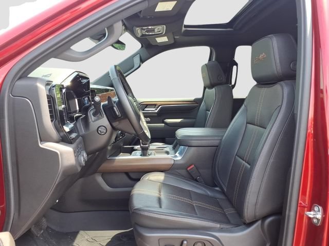 Used 2024 Chevrolet Silverado 1500 High Country w/ High Country Premium Package AWD/4WD image 15