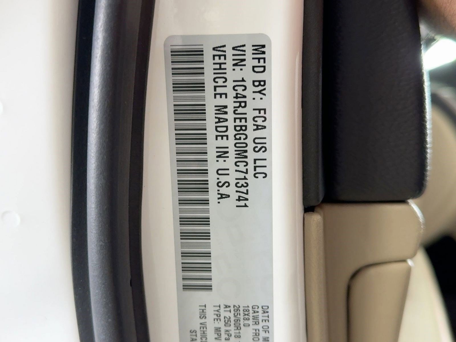 Used 2021 Jeep Grand Cherokee Limited image 21