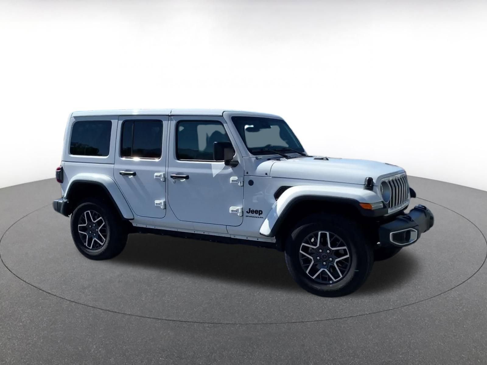 Used 2025 Jeep Wrangler Sahara video 2