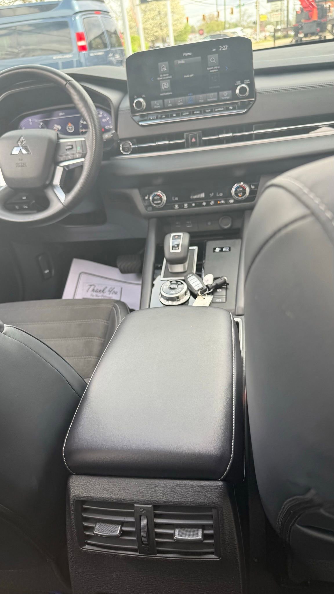 Used 2024 Mitsubishi Outlander SE image 29