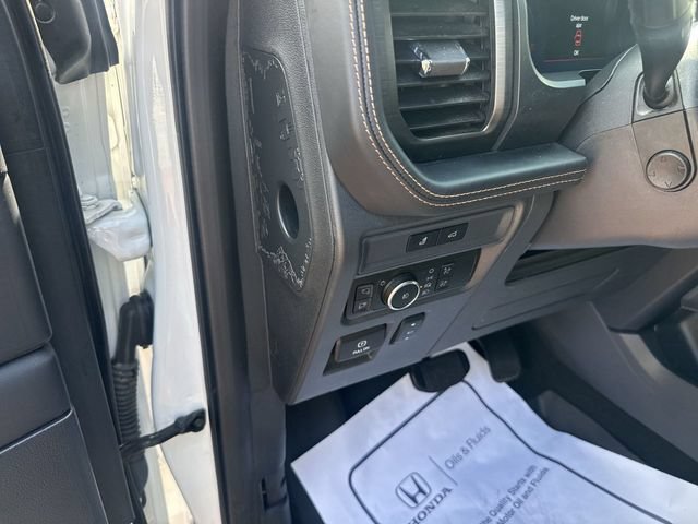 Used 2024 Ford Expedition Platinum AWD/4WD image 12