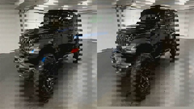 Used 2024 Jeep Wrangler Unlimited Rubicon 4xe w/ Convenience Group image 4