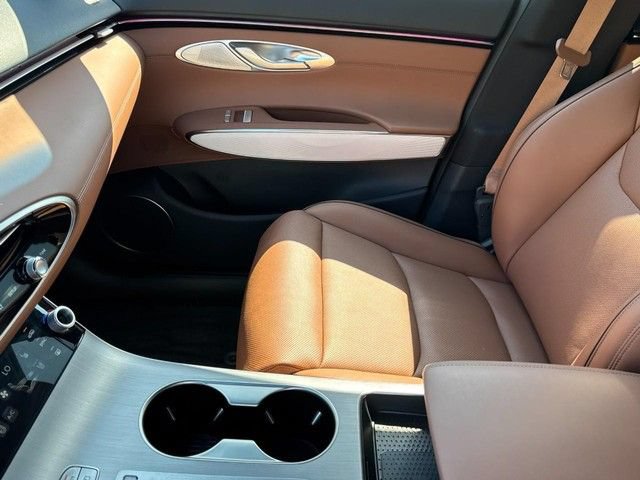 Certified 2026 Genesis GV70 2.5T Advanced AWD/4WD image 14
