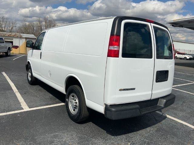 Used 2019 Chevrolet Express 2500 w/ Driver Convenience Package RWD image 6