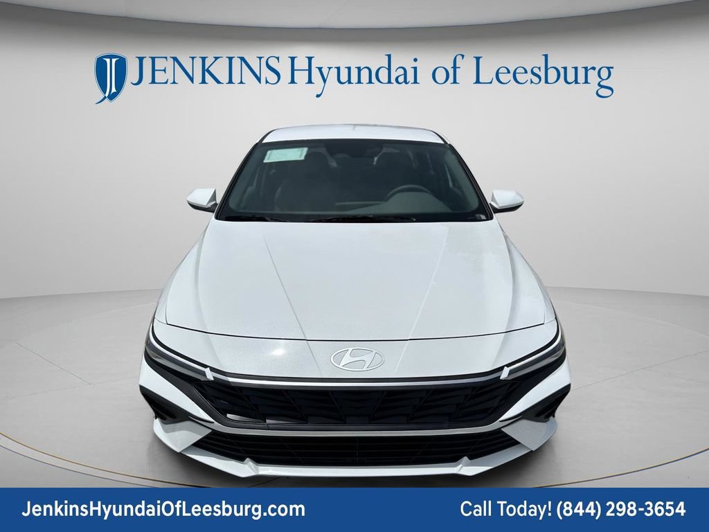 New 2026 Hyundai Elantra SE FWD image 12