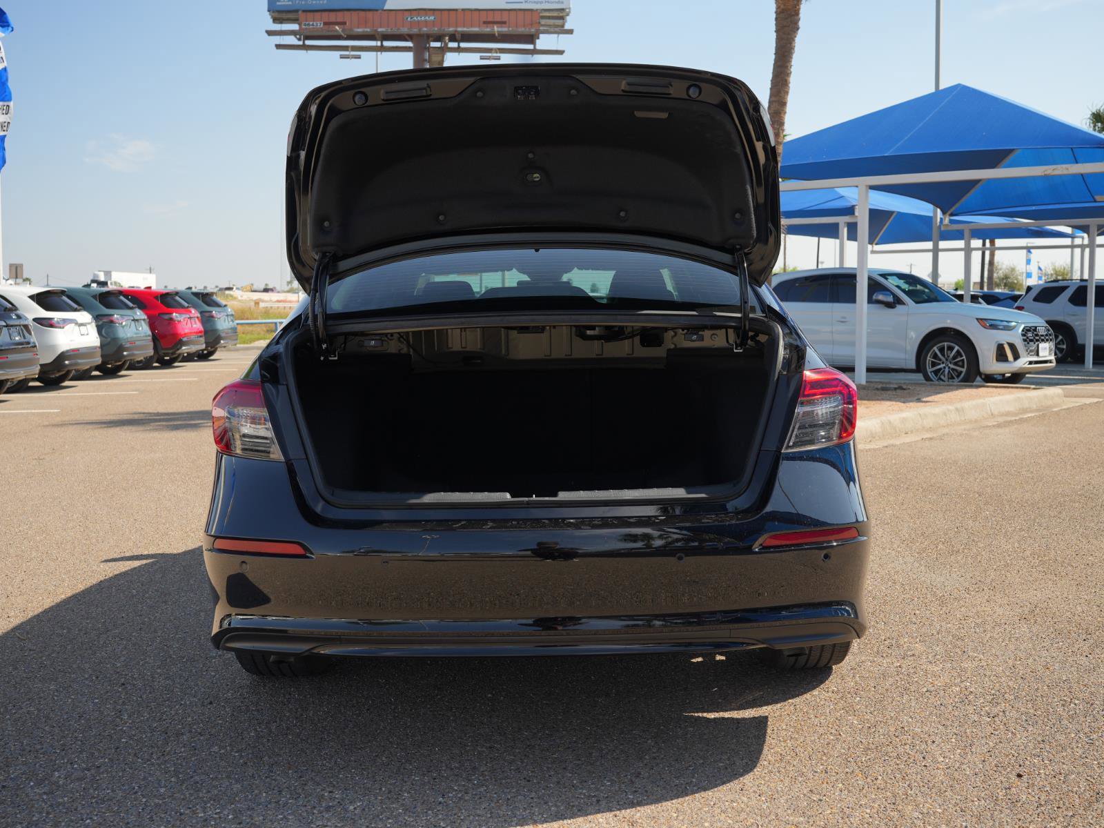 Used 2023 Honda Civic Touring image 7