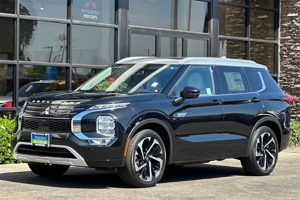 New 2025 Mitsubishi Outlander SEL image 9