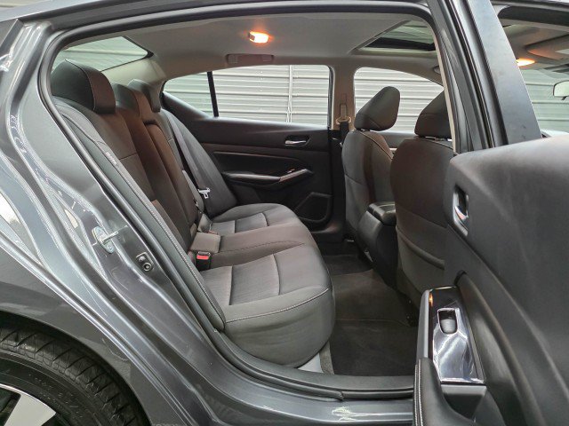 Used 2022 Nissan Altima 2.5 SV w/ SV Premium Package AWD/4WD image 16