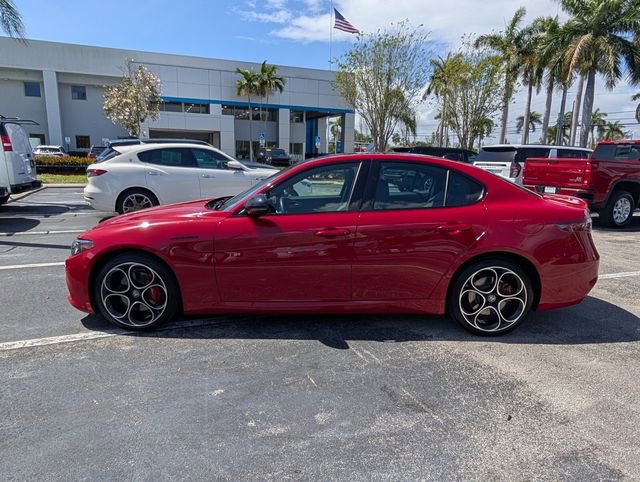 Used 2024 Alfa Romeo Giulia Ti image 4