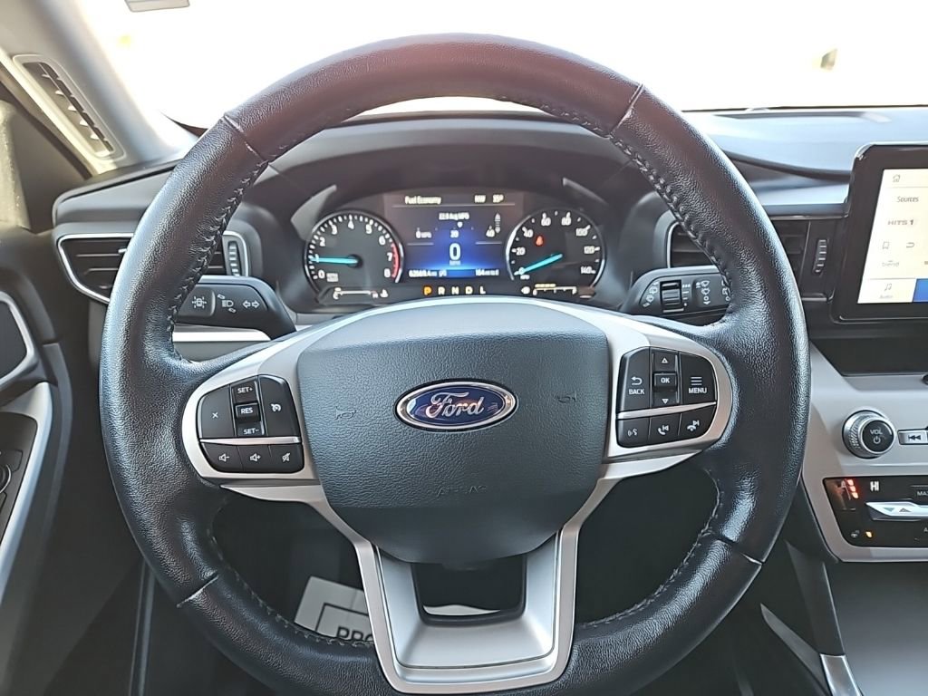 Used 2021 Ford Explorer XLT w/ Equipment Group 202A image 19
