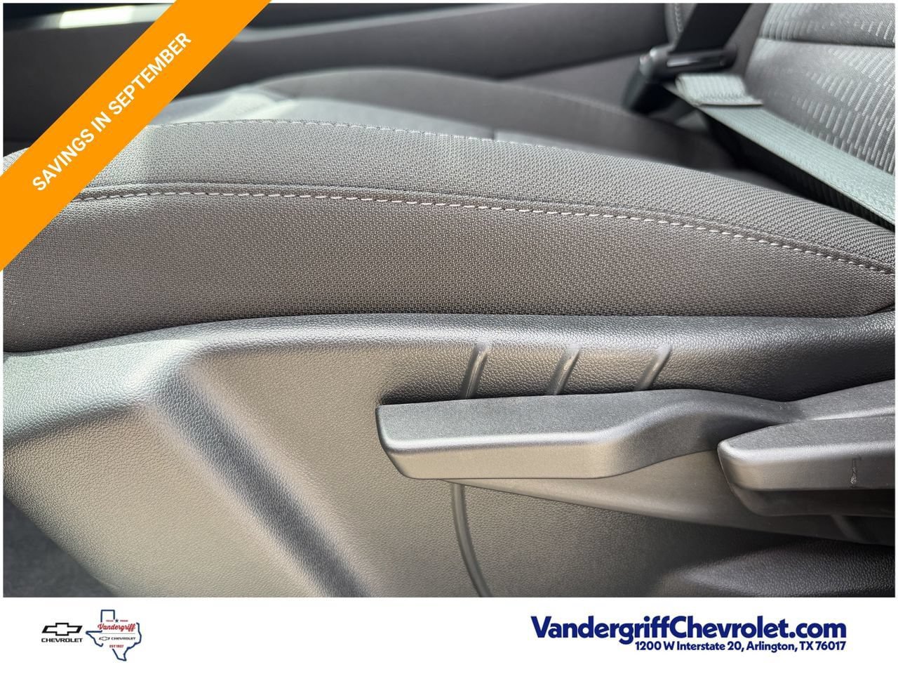 New 2027 Chevrolet Equinox LT w/ Safety and Technology Package FWD image 23