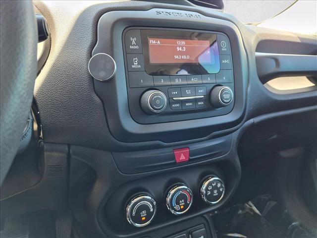 Used 2016 Jeep Renegade Sport w/ Power & Air Group FWD image 15