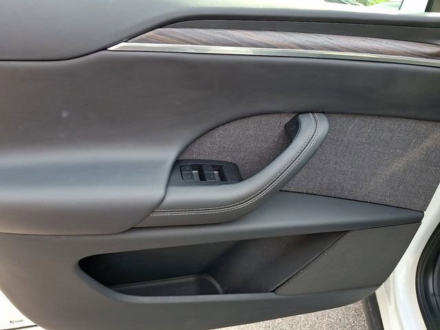 Used 2022 Tesla Model X image 14