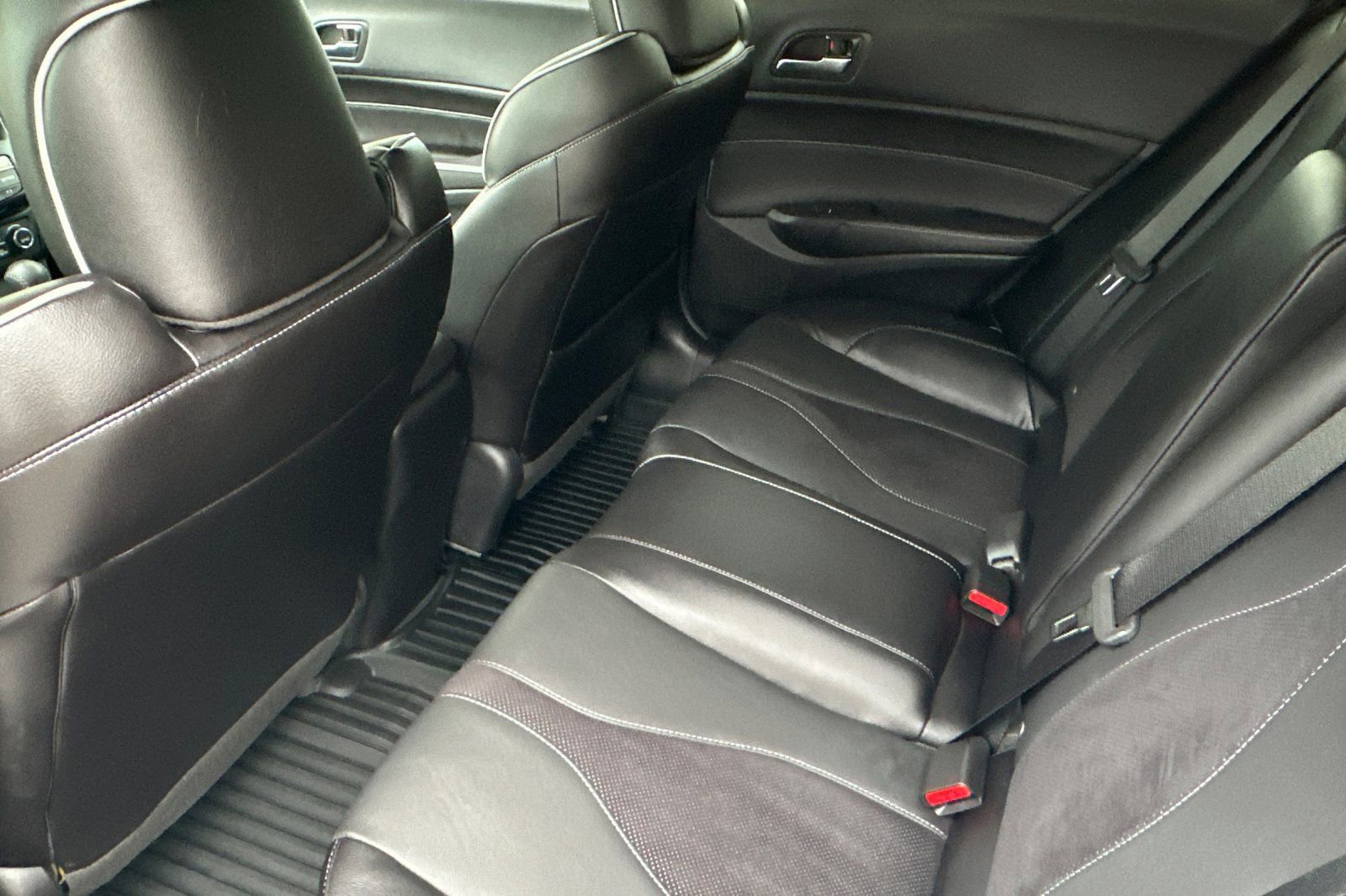 Used 2020 Acura ILX image 13