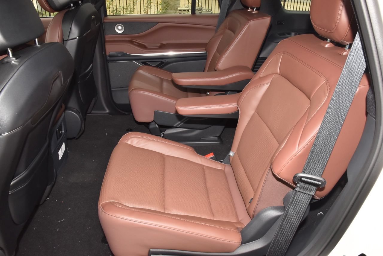 New 2026 Lincoln Navigator Reserve AWD/4WD image 14