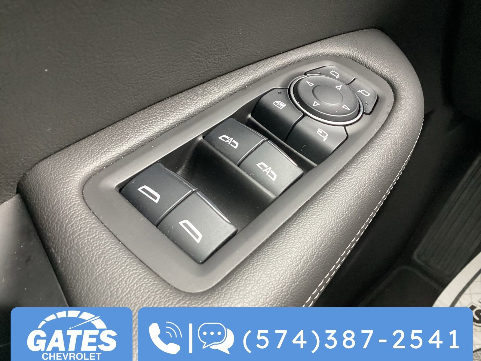 Used 2025 Cadillac XT6 Premium Luxury image 30