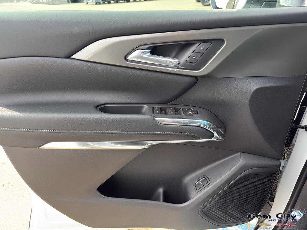 New 2026 Chevrolet Traverse LT w/ Midnight/Sport Edition AWD/4WD image 28