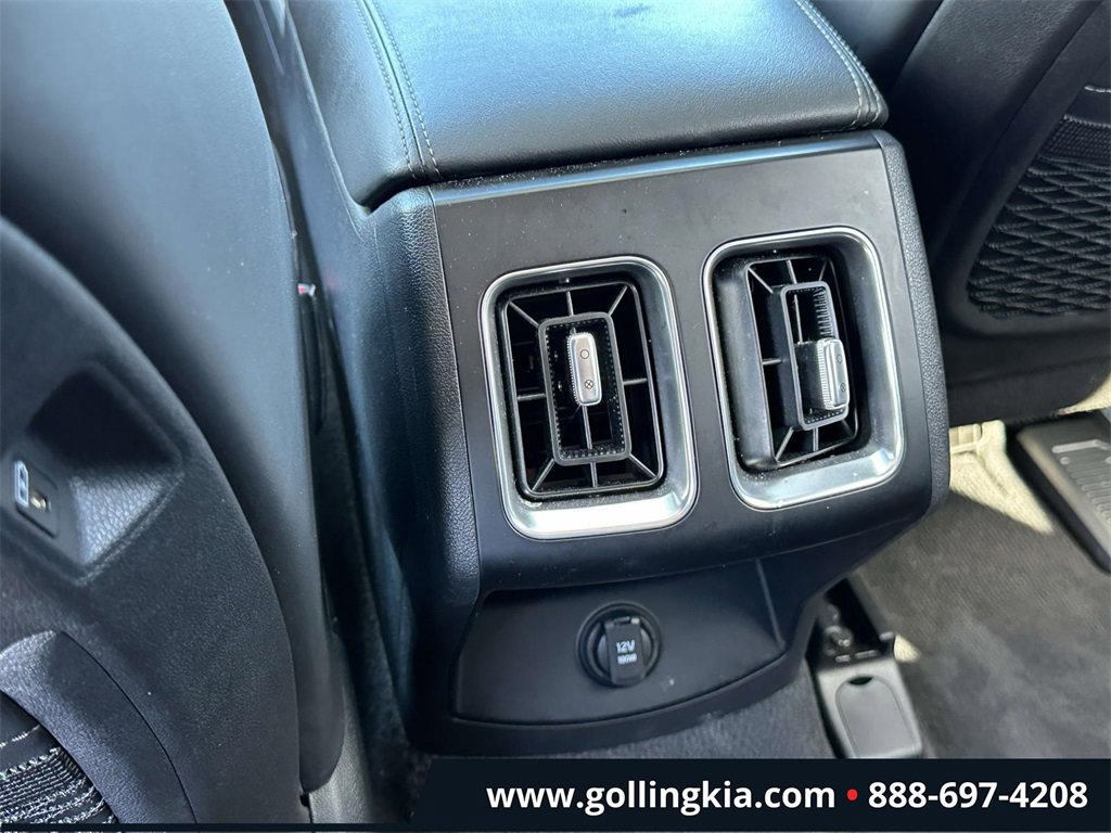 Certified 2024 Kia Sorento S w/ Panoramic Sunroof Package image 10
