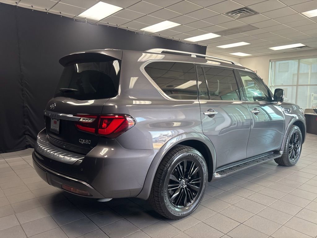 Used 2024 INFINITI QX80 Luxe AWD/4WD image 3