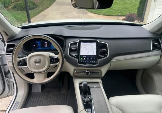 Used 2023 Volvo XC90 B6 Plus w/ Protection Package Premier AWD/4WD image 3