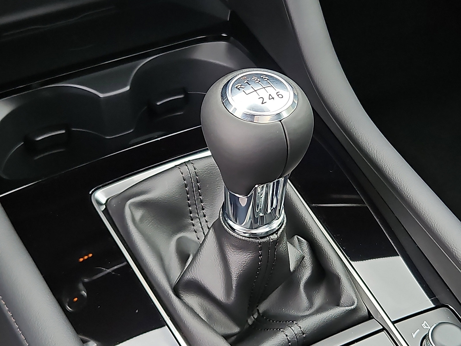 New 2026 MAZDA MAZDA3 2.5 S Hatchback w/ Premium Pkg image 13