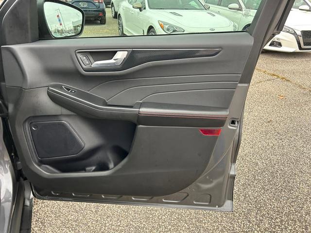 Used 2024 Ford Escape ST-Line w/ Tech Pack #1 image 30