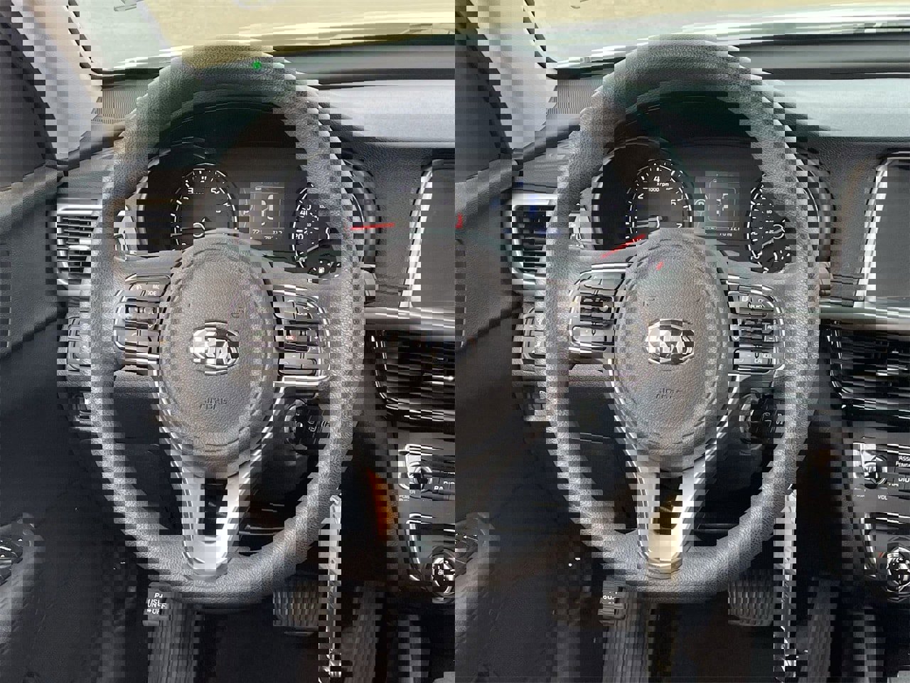 Used 2018 Kia Optima LX image 13